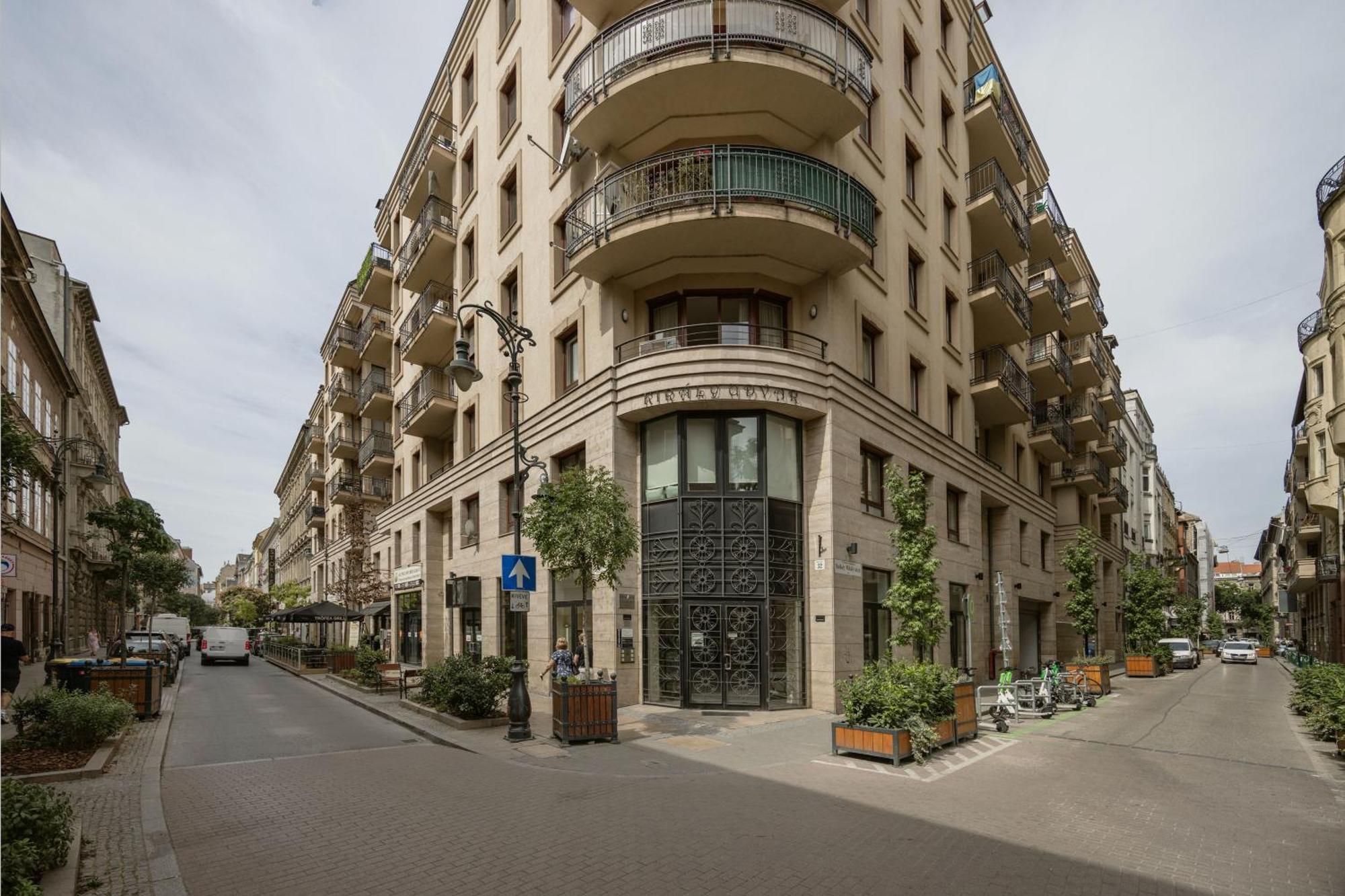 Bright And Central Apartment With Balcony بودابست المظهر الخارجي الصورة